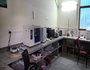 工業(yè)廢水處理運營項目化驗室